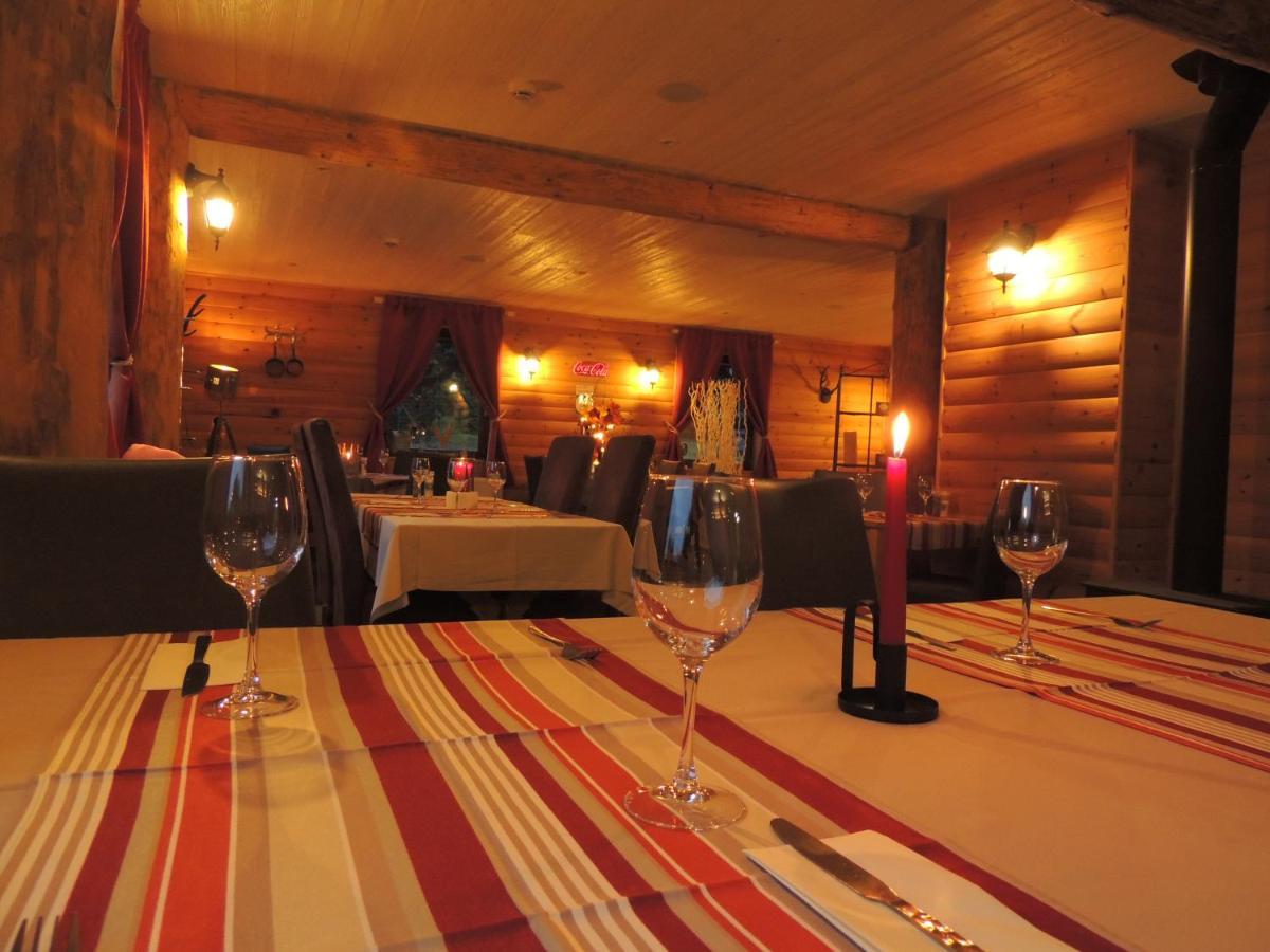 Auberge "La Fourchette Paysanne" Dochamps Exterior photo