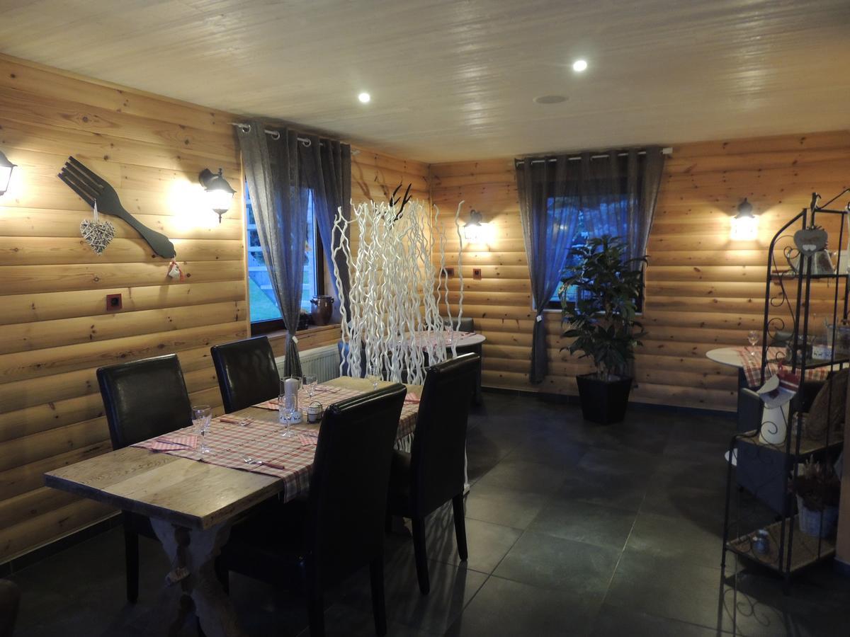 Auberge "La Fourchette Paysanne" Dochamps Exterior photo